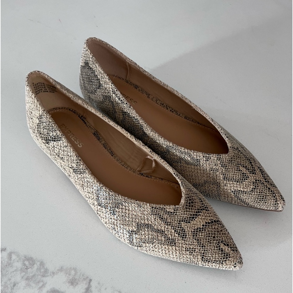Brand new never worn ! Snakeskin flats from Express!